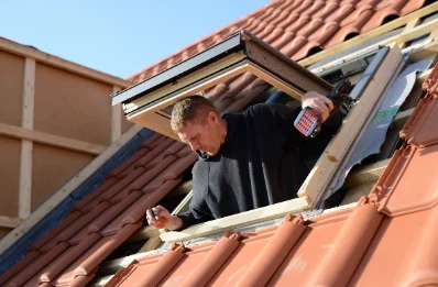 Pose de fenêtres de toit Velux à la Chapelle-de-Surieu